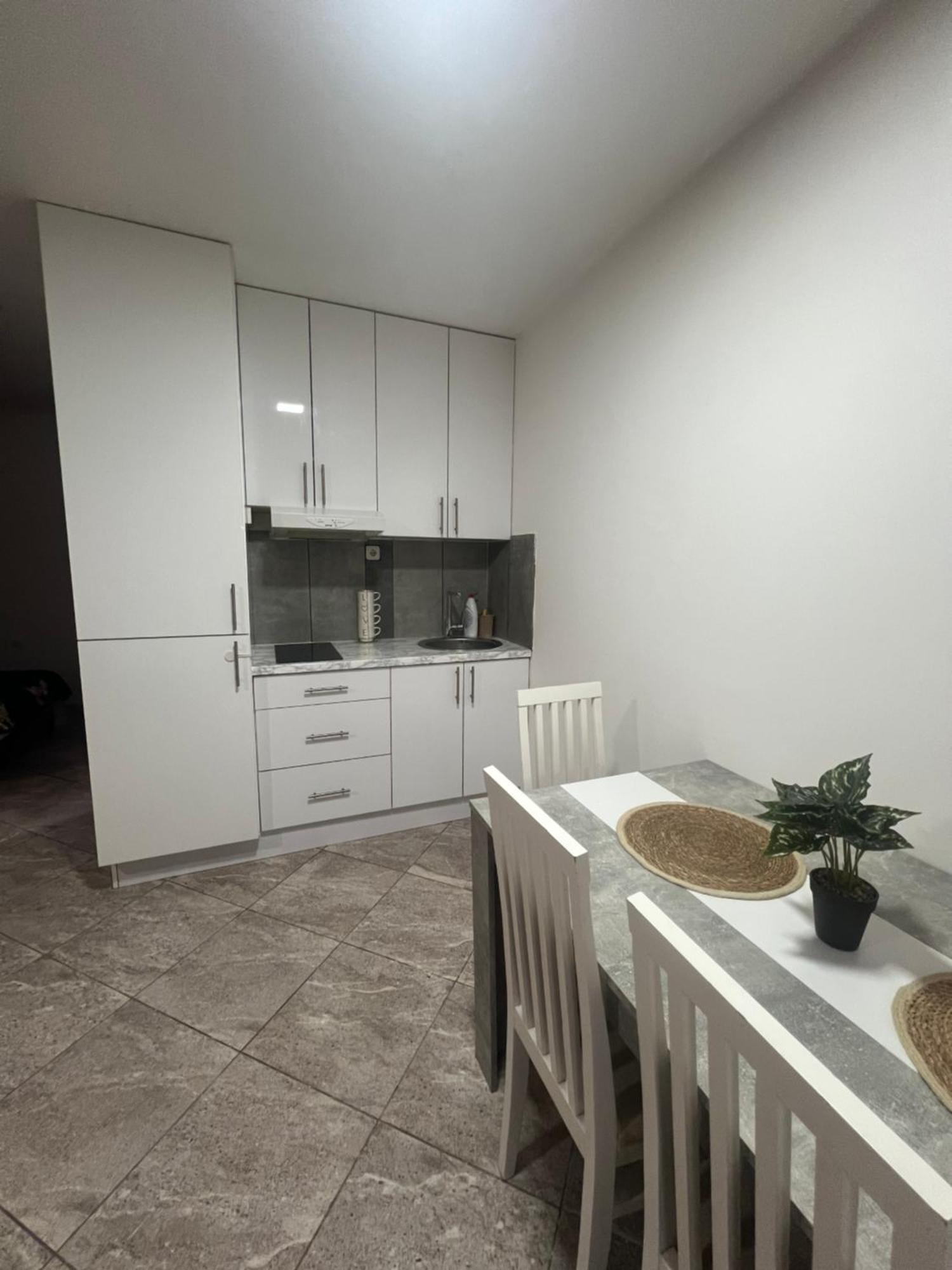 Aurora Apartment Sombor Eksteriør billede