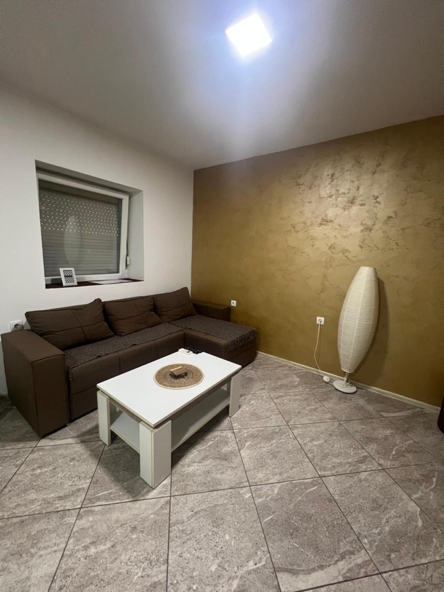 Aurora Apartment Sombor Eksteriør billede